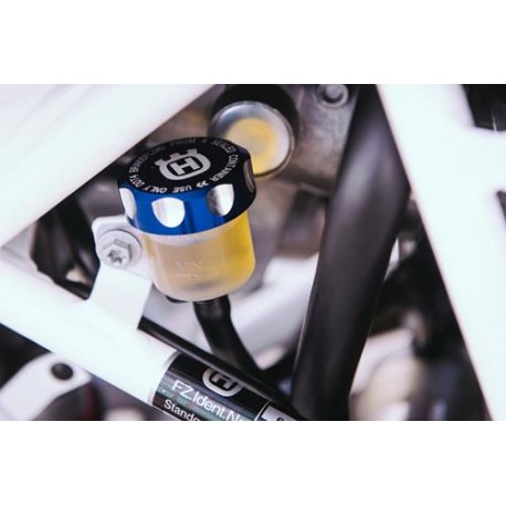 TUERCA BOMBA DE FRENO TRASERA HUSQVARNA 701.