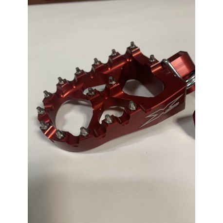 ESTRIBERAS X-POWER SOBREDIMENSIONADAS ROJO HUSQVARNA TE/FE 14-16.
