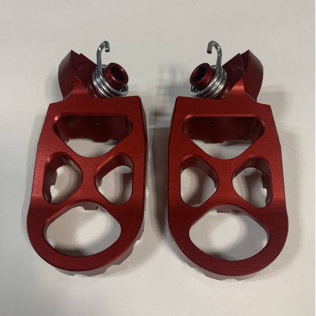 ESTRIBERAS X-POWER SOBREDIMENSIONADAS ROJO HUSQVARNA TE/FE 14-16.
